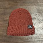 THRASHER BEANIE GRANATE
