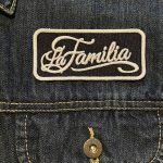 LA FAMILIA LETTERING PARCHE