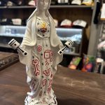 VIRGEN PISTONES CASCO ROJO